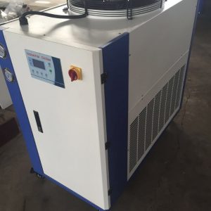 Unidad de enfriamiento industrial de agua (chiller)